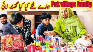 Pak Village Family Nawaz Kiya Gifts Lyee unboxings Kr Di Hum Bhi Hairaan Ho gye [upl. by Eatnom]