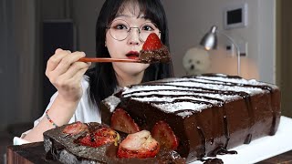 새콤달콤 딸기초코푸딩🍫디저트 먹방 Strawberry Chocolate Pudding Mukbang Asmr [upl. by Thom22]