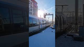 RER E  Z50000 avec neige et soleil à Rosa Parks shorts [upl. by Hsetim]