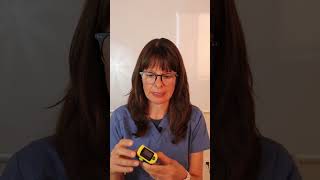 How does a Pulse Oximeter work nursingskills nursingschool nursingstudents nursingstudent [upl. by Eileek612]