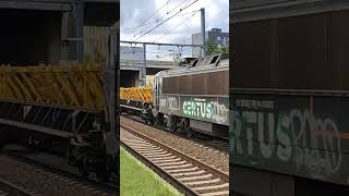 Certus Hle 2731 Certus Hle 2707 passeert met korte werktrein langs Noorderdokken op 17092024 [upl. by Janessa]