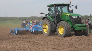 John Deere 7260R  Farmet Kompaktomat K600  Cultivator Field Test [upl. by Monia896]