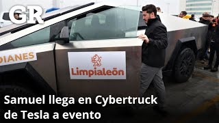 Samuel llega en Cybertruck de Tesla a evento oficial [upl. by Yecnuahc]