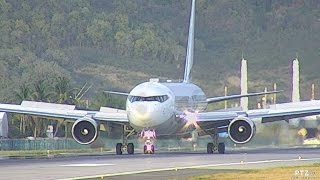 Roman Abramovichs Boeing 767 quotThe Banditquot Landing SXM 4102016 [upl. by Fayre]