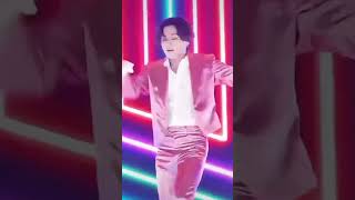 Jk fancam he looks so cute in pink ♾️💜🔥😆 bts btsaarmy btsshorts btskpop ♾️💜 [upl. by Beverlie]