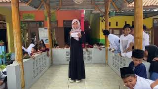 PENAMPILAN FIOLA DALAM HARI SANTRI NASIONAL TH 2024 LOMBA KARAOKE [upl. by Odlanor]