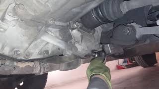 Sostituzione olio del cambio Fiat Panda 12 natural power dal 2000 al 2012 [upl. by Aihcila485]