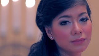 Gretha Sihombing  Ku Mau Iring Tuhan Official Music Video [upl. by Moreland]