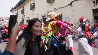 Baile típico en el Cusco un día domingo [upl. by Mercy]