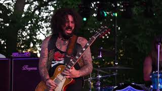 Tracii Guns Insane Guitar Solo With quotLA Gunsquot [upl. by Adnalram410]