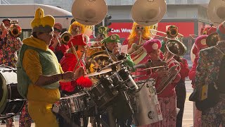 1111 am Hauptbahnhof Zürich 🎉 Fasnacht  Karneval [upl. by Oad]