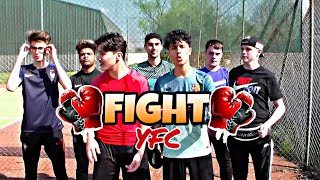 YFC  BOXE CONTRE NOS POTES [upl. by Razaile]