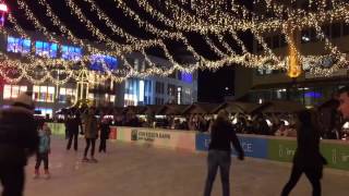 Die Eisbahn auf dem Kennedyplatz ist eröffnet [upl. by Reinhart]