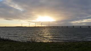 Haringvlietbrug met mooie lucht en windkracht 4 gefilmd in 4K resolutie eind januari 2021 [upl. by Jessamine]