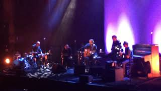 Francis Cabrel en concert à Aix 7 eme chanson titre  le chene liège [upl. by Mairb]