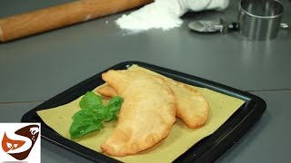 Panzerotti pugliesi la ricetta dei panzarotti fritti  antipasti sfiziosi panzerotti  food [upl. by Yrocej]