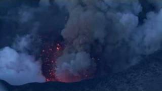 SHOCK WAVES from the Icelandic Volcano Amazing Footage of the Icelandic Volcano Eyjafjallajökull [upl. by Neelhtak]