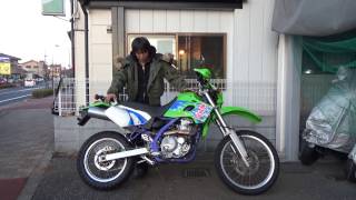 カワサキKLX650ですよ！！参考動画：後ろから蹴っ飛ばされる加速 [upl. by Adihaj]