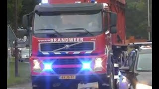 COMPAGNIEBRAND EGMOND 17 BRANDWEERVOERTUIGEN MET SPOED [upl. by Ansev]