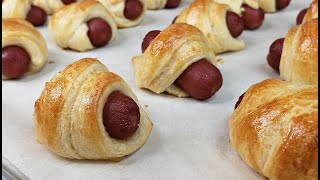 PIGS IN A BLANKET  Easy Mini Crescent Dogs Recipe [upl. by Brandtr]