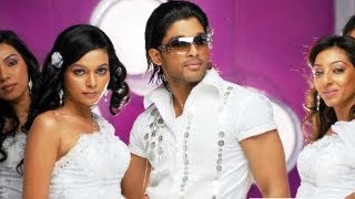 Varudu movie Songs  Saare Jahaa  Allu Arjun Bhanu Sri Mehra [upl. by Anjanette627]