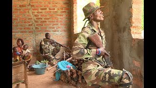 République Centrafricaine  combat d’infanterie à Bangui [upl. by Alyakcm]