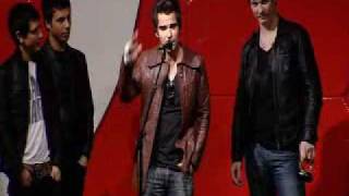 Stereophonics Win Q Classic Song [upl. by Notxam936]