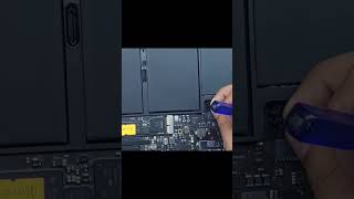 macbook air a1466 battery repalcement laptop repaing apple viralvideo supertechpro [upl. by Ashlan392]