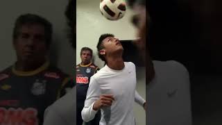 Estreando o TBT nos Shorts NeymarJr e seu freestyle de chinelo 🩴 SantosFC Neymar Freestyle [upl. by Kathlene]