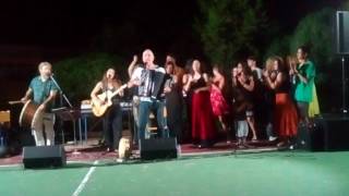 ΓΕΛ ΡΑΦΗΝΑΣ 2017  quotKalinifta  griko song of Salentoquot  Magna Graecia  ENCARDIA live [upl. by Lalita312]