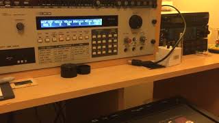 Akai S900  S950 Real time filter trick [upl. by Ahsik]