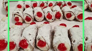 Cannoli siciliani fatta con ricotta italian dessert ricetta pastisceria [upl. by Nicolis]