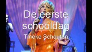 Tineke Schouten Eerste schooldag [upl. by Ulrica80]